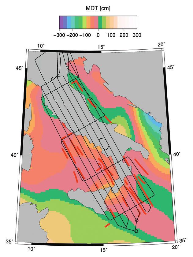 Abb. 5: Karte der mittleren dynamischen Meerestopographie (MDT) für das Mittelmeer nahe der Apenninhalbinsel nach dem globalen DTU- 2010-Modell. Die MDT ist auf das EGM-2008-Geoid bezogen.