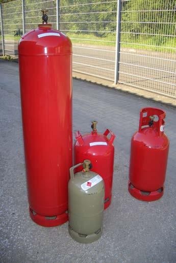 33-kg Flasche 11-kg Flasche 5-kg-Flasche Treibgasflasche (mit Kragen); nur zum Einsatz für speziell angetriebene Fahrzeuge Abb.