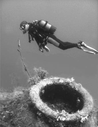 UW-Archäologie im Bereich Umwelt und Wissenschaften des HTSV Seit Mai 2004 arbeite ich als Stellvertreter im FB Umwelt und Wissenschaften des HTSV mit Schwerpunkt im Bereich der Unterwasser-