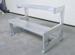TRITTSTUFE / DACHÜBERSTIEG TRITTSTUFEN - Material : Aluminium - Rutschfeste Stufen - aufgeklebte Sohle - Verfügbar mit 2 x