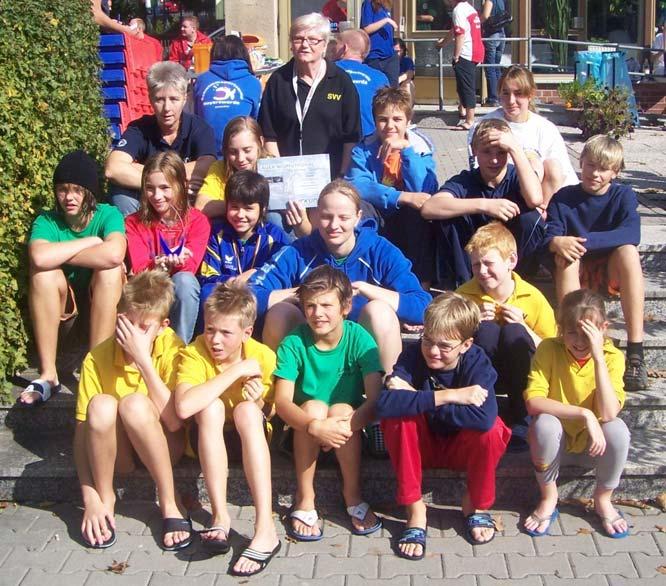 Insgesamt kann eingeschätzt werden, dass es ein erfolgreiches Wochenende für die Schwimmer und Schwimmerinnen des SVV Plauen war und die sehr junge Mannschaft am Sonntag (siehe Bild rechts) diesen