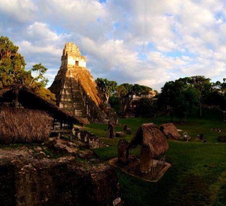 Atitlan See - Tikal - Mirador Tour-Kategorie : Gruppenexkursionen Tag 1: Ankunft in San Jose Nach Ihrer Ankunft in San José