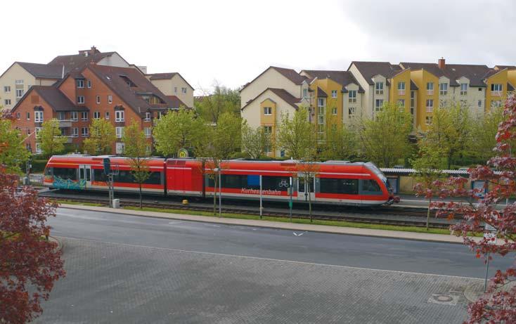 Nordhessen aktuell Ein Triebwagen der Deutschen Bahn auf Überführungsfahrt in Baunatal-Mitte Foto: Dr.