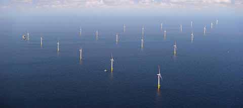 Bildnachweis: EnBW Stiftung OFFSHORE-WINDENERGIE, Detlef Gehring Bremen Klimafreundliche Kraftwerke Ende 0 drehten sich vor den Küsten Deutschlands Windenergieanlagen mit einer installierten