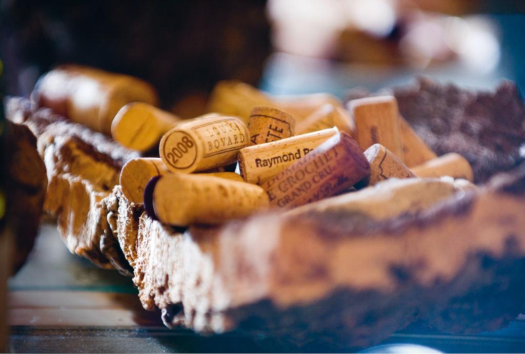 Memoire Suisses Schatzkammer des Schweizer Weins Im Dezember kann Mémoire Suisses das zehnjährige Bestehen feiern.