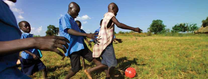Right To Play hat die Fussballbegeisterung in Ghana genutzt, um ein Turnier ins Leben zu rufen, das zum Ziel hatte, über die Polioimpfung aufzuklären.
