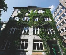 25 in 2er, 4er, 6er und 7er WGs 5 Wohnküchen, 5 Wintergärten, Sanitärräume 1995 Im vornehmen Frankfurter Westend gelegen, erfreut sich das Jugendstilhaus mit seinen im