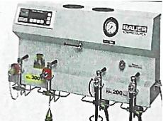 Die Tankstelle von Aircar: Die derzeitigen "Tankstellen". Dabei handelt es sich um einen fünffach Kompressor mit 312 bar.