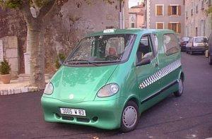 So sieht das neue Luftauto aus: Die Taxi-Version des Luftautos bei einer Probefahrt in Frankreich Langthaler