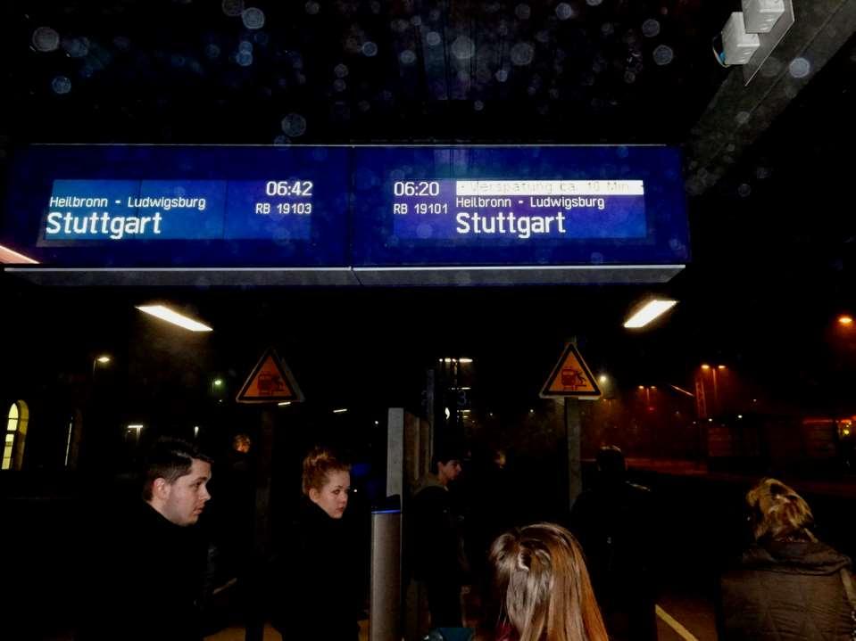 Neckarsulm Bahnhof - Umsteigen von der S41 in den Zug nach HN HBF bzw.