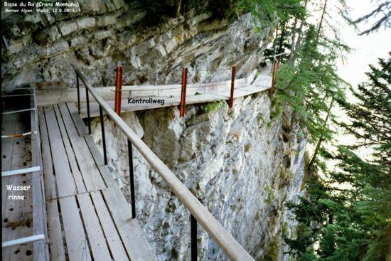 Spektakulärer Walliser Wasserleitungsweg Suone Bisse du Ro (Rhonetal, Berner Alpen) Suone Bisse du Ro