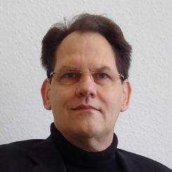 PROGRAMM Moderation Dr. Christian Kühne Vorstand, UKOM stv.