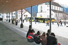 auf 31 Busse angewachsen. Die grösste Attraktion in der Fahrzeuggeschichte des öffentlichen Verkehrs in Liechtenstein sind die beiden Doppelstockbusse, die seit August im Einsatz stehen.