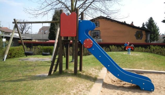 Maßnahmen/Bemerkungen: - Erhalt als Kleinkinderspielplatz für die dichte