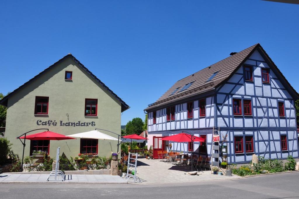 Plaue OT Kleinbreitenbach Café und Pension am Kunstwanderweg 1