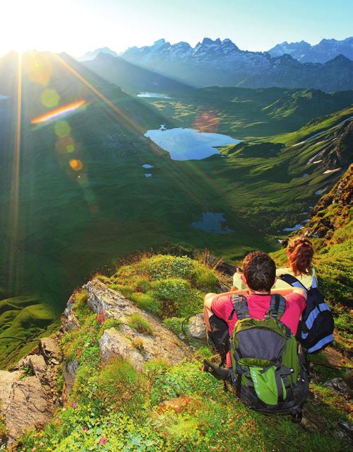 Von Melchsee-Frutt zur Mägisalp Schöne Aussichten Die Wanderung von Melchsee-Frutt über den Hochstollen zur Mägisalp ist etwas für Liebhaber schöner Aussichten.