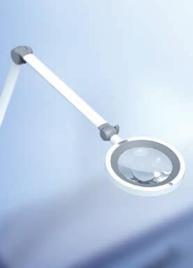 Mit hochentwickelter LED-Technik, innovativer Gestängetechnologie und dem auf Augenabstand ideal ausgerichteten Sichtfeld steht die Lupenleuchte OPTICLUX für ein Optimum an Effizienz und Ergonomie.