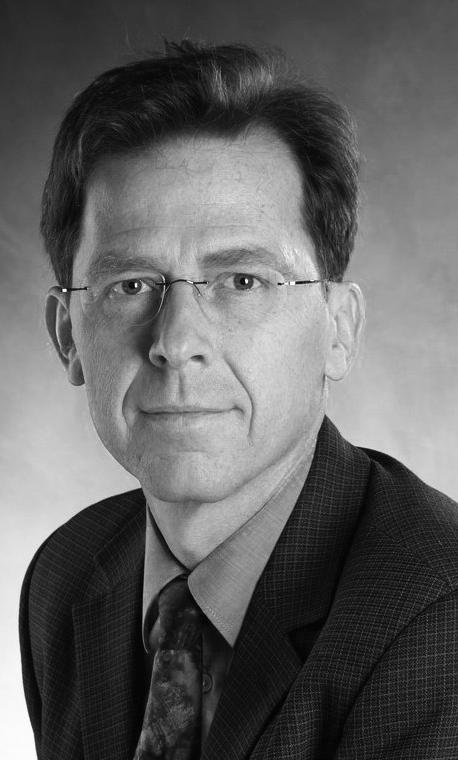 Hanspeter Mössenböck ist Professor für Informatik an der Universität Linz und Leiter des Instituts für Systemsoftware.