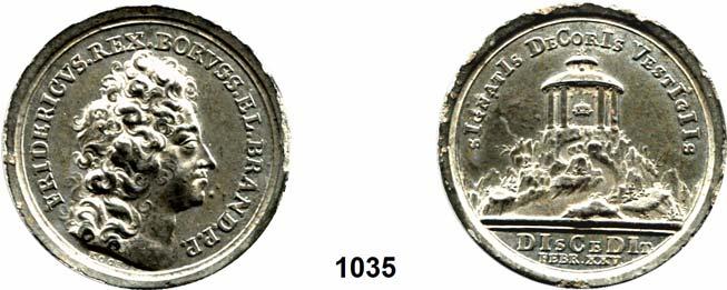 28,12 g. Brockmann 432... Winz. Schrötlingsfehler, sehr schön - vorzüglich 600,- 1034 Silbermedaille 1713 (Christian Wermuth) zu seinem Begräbnis. Brustbild rechts.