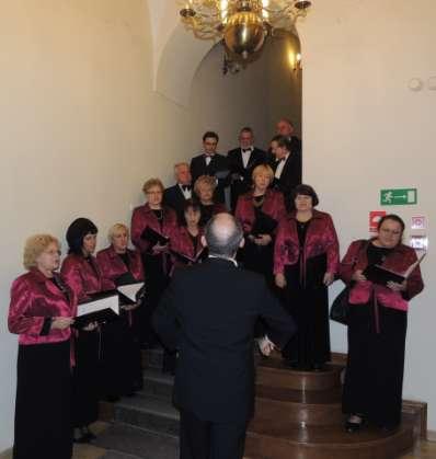 Der Breslauer Chor Capella Ecumenica unter seinem Leiter Adam Rajczyba Der Chor sang auch zur Eröffnung der beiden deutsch-polnischen Ausstellungen Gerhart