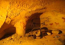 Im Vergleich zu anderen Epochen der Kunstgeschichte fehlt in der Höhlenkunst die Landschaft. Die Tiere schweben bodenlos im Raum. Die Künstler nutzten geschickt den Felsuntergrund.