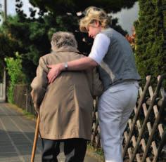 Körperliche Belastungen Durch die Pflege eines pflegebedürftigen Menschen in der häuslichen Umgebung können vielerlei körperliche Belastungen für die Pflegeperson entstehen: Rücken-, Knie- oder