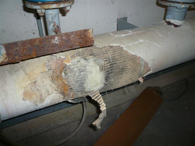 36 Foto: BT 2 (Neubau), KG, Heizungsleitung: asbestfreier Gipsmantel, darunter