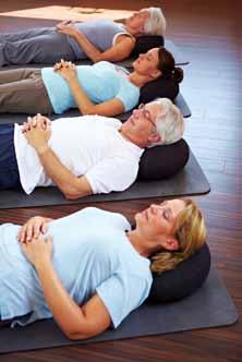Familie und Gesundheit 4 Entspannung durch PMR (nach Jacobson) Progressive Muskelrelaxation (PMR) nach Jacobson ist ein gezieltes Anspannen und bewusst empfundenes Entspannen einzelner Muskeln oder