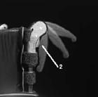 Die Schrauben (+2) lösen und den Rücken auf die gewünschte Höhe einstellen. Die Schrauben wieder festziehen (siehe die Seite zu Drehmoment). (Fig. 20). Fig. 9 Fig.