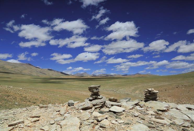 LIEBGARDS LADAKH Trekking & ein 6.000er Frühbucherbonus: -3% bei Buchung bis 28. Februar 2015 Liebgard führt als einzige Österreicherin eine Gruppe durch Ladakh.