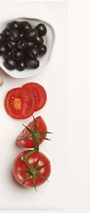 MEDITERRANER PIZZAKRANZ Tomaten Backofen auf 0 C Ober-/Unterhitze vorheizen und Teig direkt aus dem Kühlschrank verarbeiten. ca.
