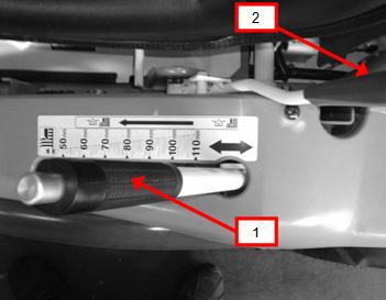 (Bild 3a bis c) Differentialsperre Drücken Sie den Hebel nach vorne, um die Hinterräder 100% zu sperren. Verwenden Sie die Sperre nur bei rutschigem Untergrund.