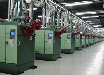 Außerhalb der Textilbranche setzen wir unsere Fachkenntnisse im Bereich Automation in Branchen wie der Glasfaser-, Automobil-, Kunststoff- und Lebensmittelindustrie ein.