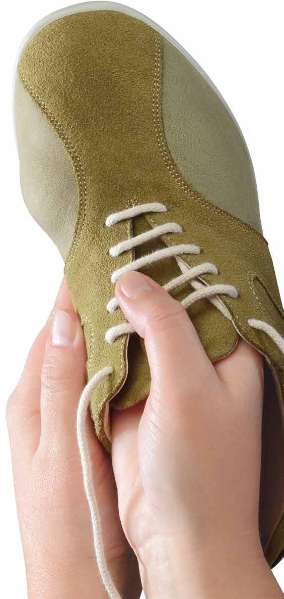 In einem aufwendigen Herstellungsverfahren wird das Leder besonders elastisch und dehnfähig gemacht und kann so seine besonderen Fähigkeiten, die für den actiflex Schuh von größter Bedeutung sind,
