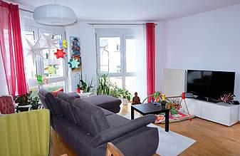 Friedrichsdorf! Moderne und gut vermietete ca. 86 m² große 3 Zimmer Wohnung mit Balkon und... Kaufpreis: 259.