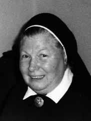 M. Ursula Hüllen Sr. M. Ursula Hüllen wurde 1938 in Bonn geboren. 1956 trat sie in die Gemeinschaft der Schwestern vom Heiligsten Herzen Jesu in Berlin ein.