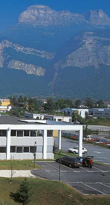 40 Jahre Erfahrung, 600 Mitarbeiter, 1 Ziel: Ihre Sicherheit. Wo alles begann: Das französische Crolles bei Grenoble.