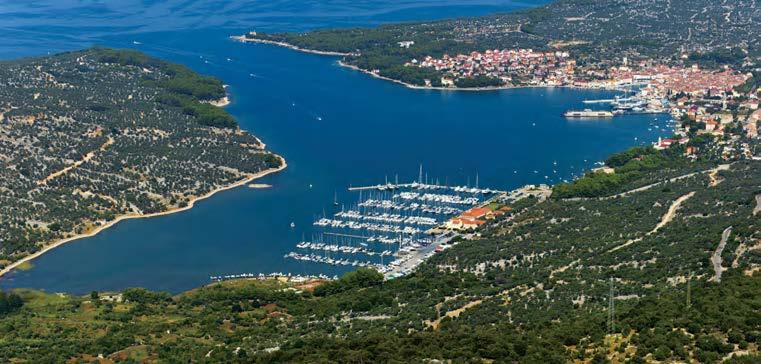 ACI MARINA CRES Die große ACI Marina auf der Insel Cres liegt im Zentrum der größten, doch auch am dünnsten besiedelten adriatischen Insel.
