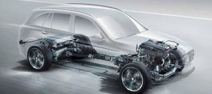 So umweltfreundlich kann SUV-Fahren sein: Mit dem GLC 350 e 4MATIC bietet Mercedes-Benz erstmals ein Midsize SUV mit der Plug-in-Hybrid Technik an.