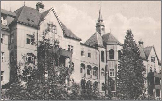 ) eine von dichten Nadelwäldern umgebene Heilstätte zu errichten. Am 26 Juni 1902 erfolgte die Eröffnung durch Prinz Albrecht von Preußen.