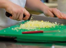 Abkürzungen werden auf der Folgeseite erklärt): Bäckerei Praktiker/-in PrA Bäckerei-Konditorei (Dauer 2 Jahre) Bäcker-Konditor/Bäckerin-Konditorin EBA (Dauer 2