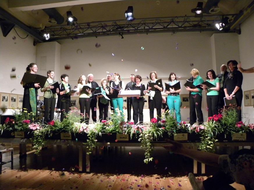 2012 Konzert im Seniorenheim Kirschallee 21.1.2013 Jahreshauptversammlung: Mitglieder 21 Turmsingen Pischelsdorf Hochzeit Fam.