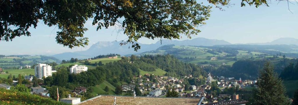 regional zentral engagiert 01 Wolhusen liegt 20 Kilometer westlich des Kantonshauptortes Luzern am Emmenknie, eingebettet zwischen drei Hügeln.