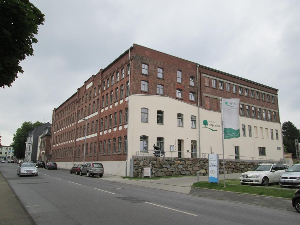 2013 Mühlheim an der Ruhr Hansastraße - Umnutzung einer ehemaligen Lederfabrik - Funktion: - Seniorenpflegeheim mit 80 Pflegeplätzen - Tagespflege mit zwei Gruppen - Betreutes Wohnen mit 20