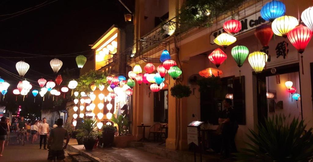 Projektantrag Gemeinsame Installation einer Photovoltaikanlage in Hoi An Bitte der Stadt Hoi An um Unterstützung Erzeugung von umweltfreundlichem Strom zur Beleuchtung und Beschallung der Altstadt