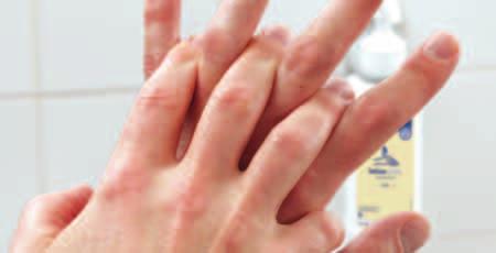 202 Hände Händepfl ege und Hautschutz Baktolan lotion pure Feuchtigkeitsspendende, schnelleinziehende parfümfreie Öl-in-Wasser (O/W) Pfl egelotion für normale Haut parfümfrei pflegende Formel mit