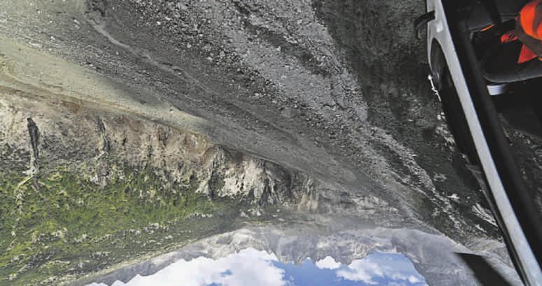 Samstag, 26. August 2017 3 Die Murgänge haben sich auf einer Länge von fünf Kilometern und einer Breite von 500 Metern durch die Val Bondasca geschoben.