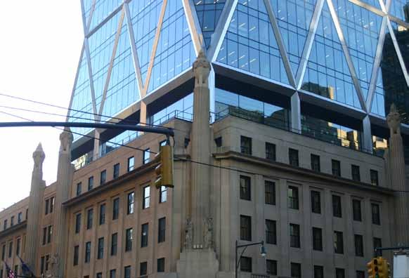 500 m 2 BGF Tragwerk Stahl Fassade Glas Baustil Bestand: Art Deco Seit 2006 liegt der neue Firmensitz des Medienkonzerns Hearst Corporation in Manhattan, an der Eighth Avenue, ein paar Querstraßen