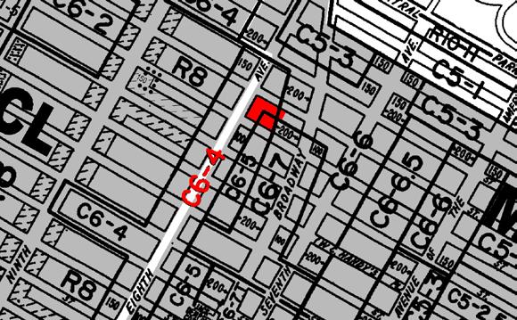 71 ZONING MAP 119 Die heute gültigen Zoning Resolutions von 1961 regeln im Detail die Flächennutzung sowie dessen Intensivität, die Form der Gebäude, beispielsweise Gebäudehöhen, Abstände zu Straßen