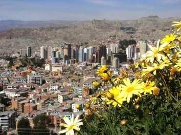 Titicacasee. Einen Besuch der darin gelegenen Sonneninsel im Rahmen der individuellen Bolivien-Reise sollten Sie sich auf keinen Fall entgehen lassen!